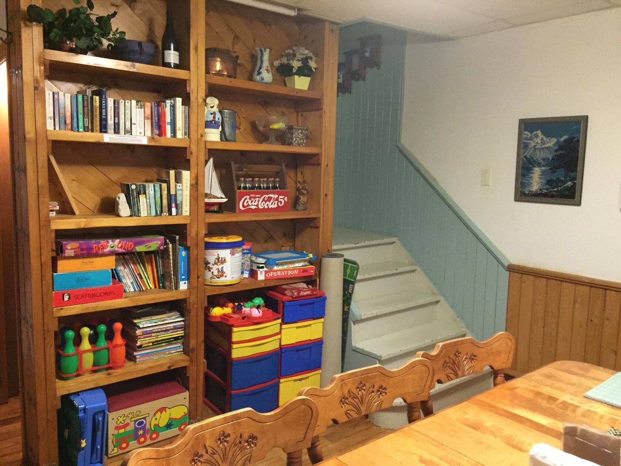 House, 4 Bedrooms, Patio, Lake View | Game room