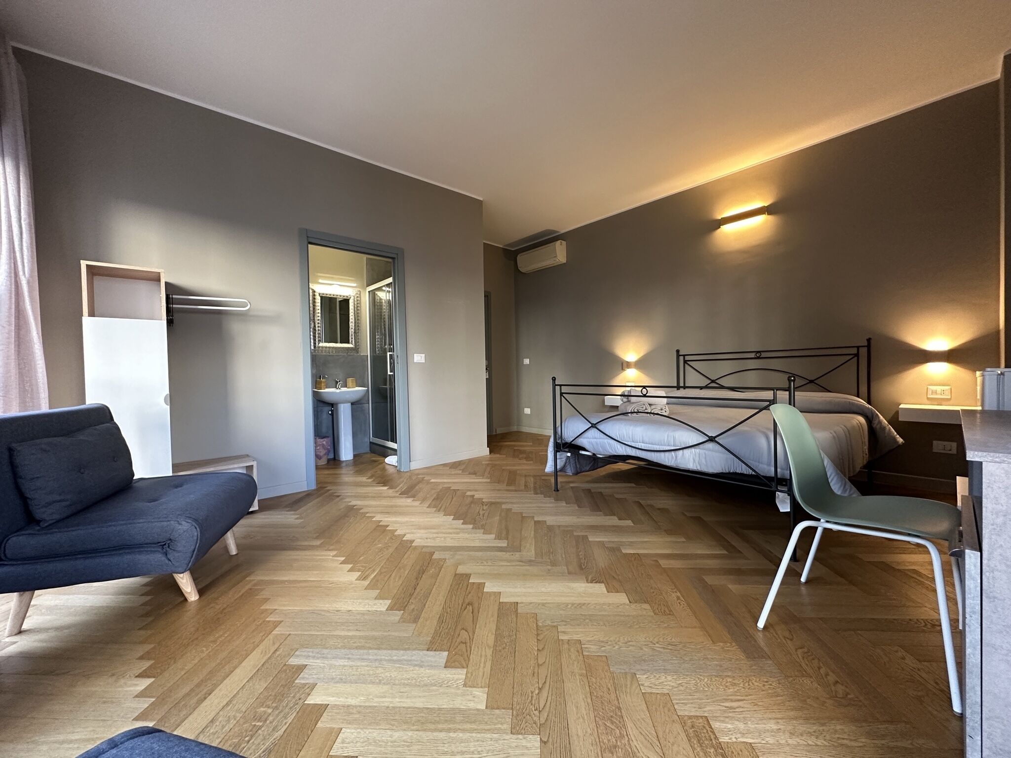 Photo - Cconforthotels R&B Suite&Chic