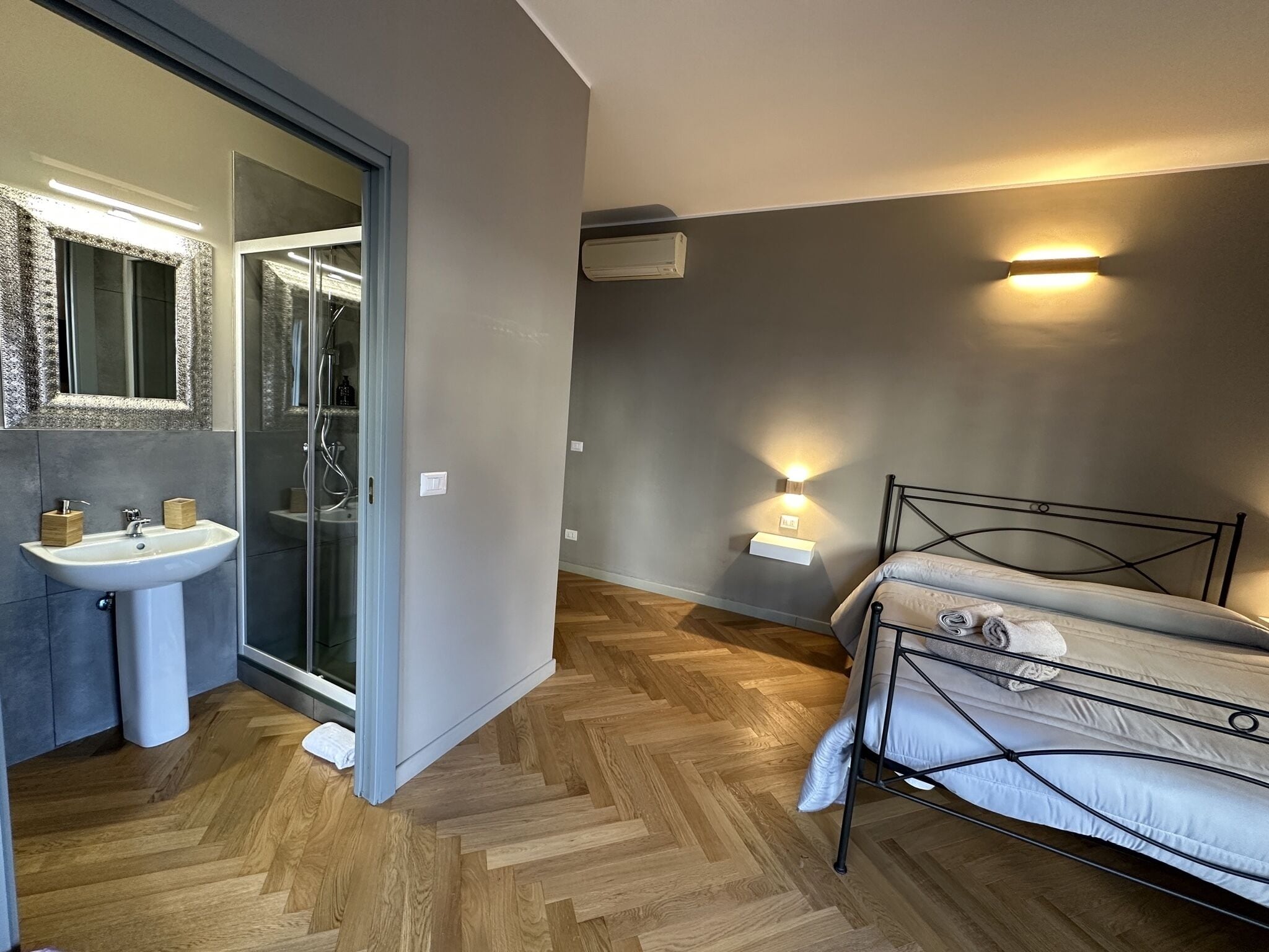 Photo - Cconforthotels R&B Suite&Chic