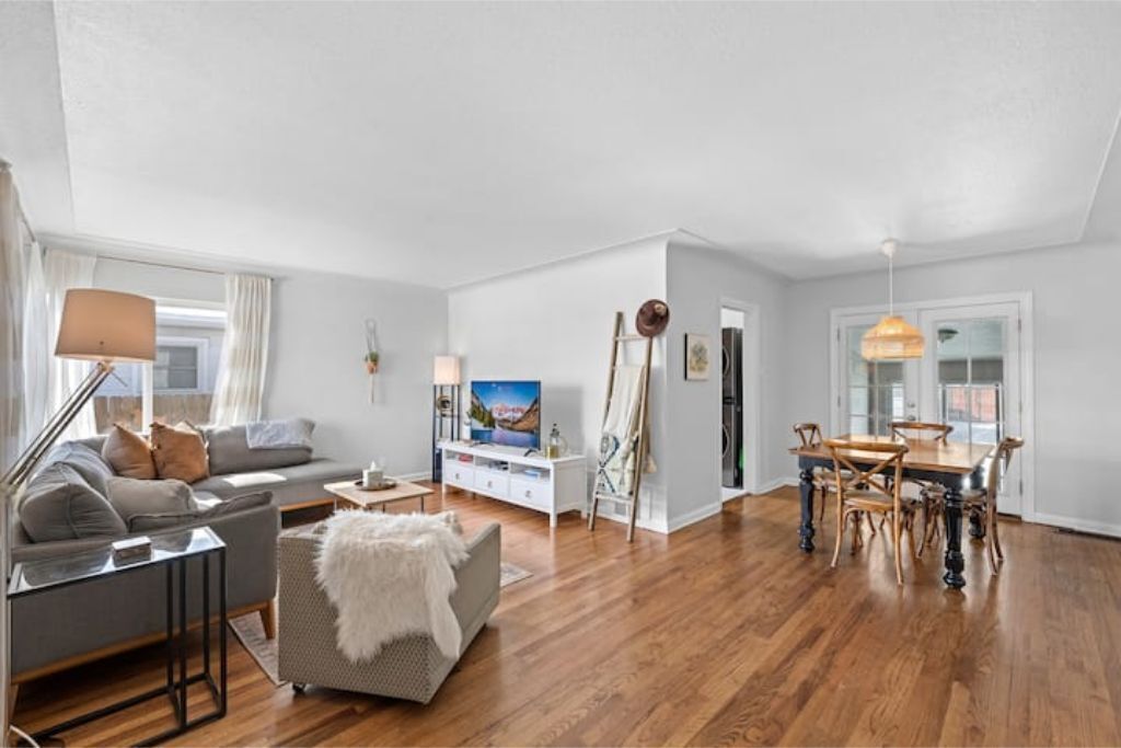 The Convenient 2-Bedroom Winona Cottage