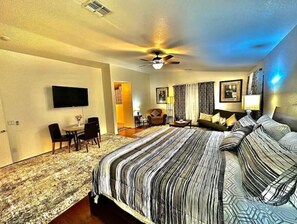 5 chambres, lit parapluie, Wi-Fi gratuit, draps fournis