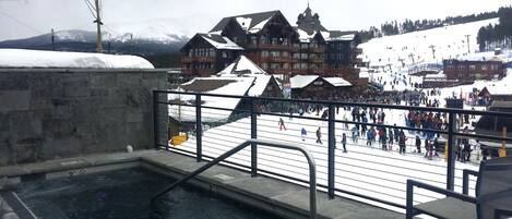 Piscine couverte, piscine extérieure