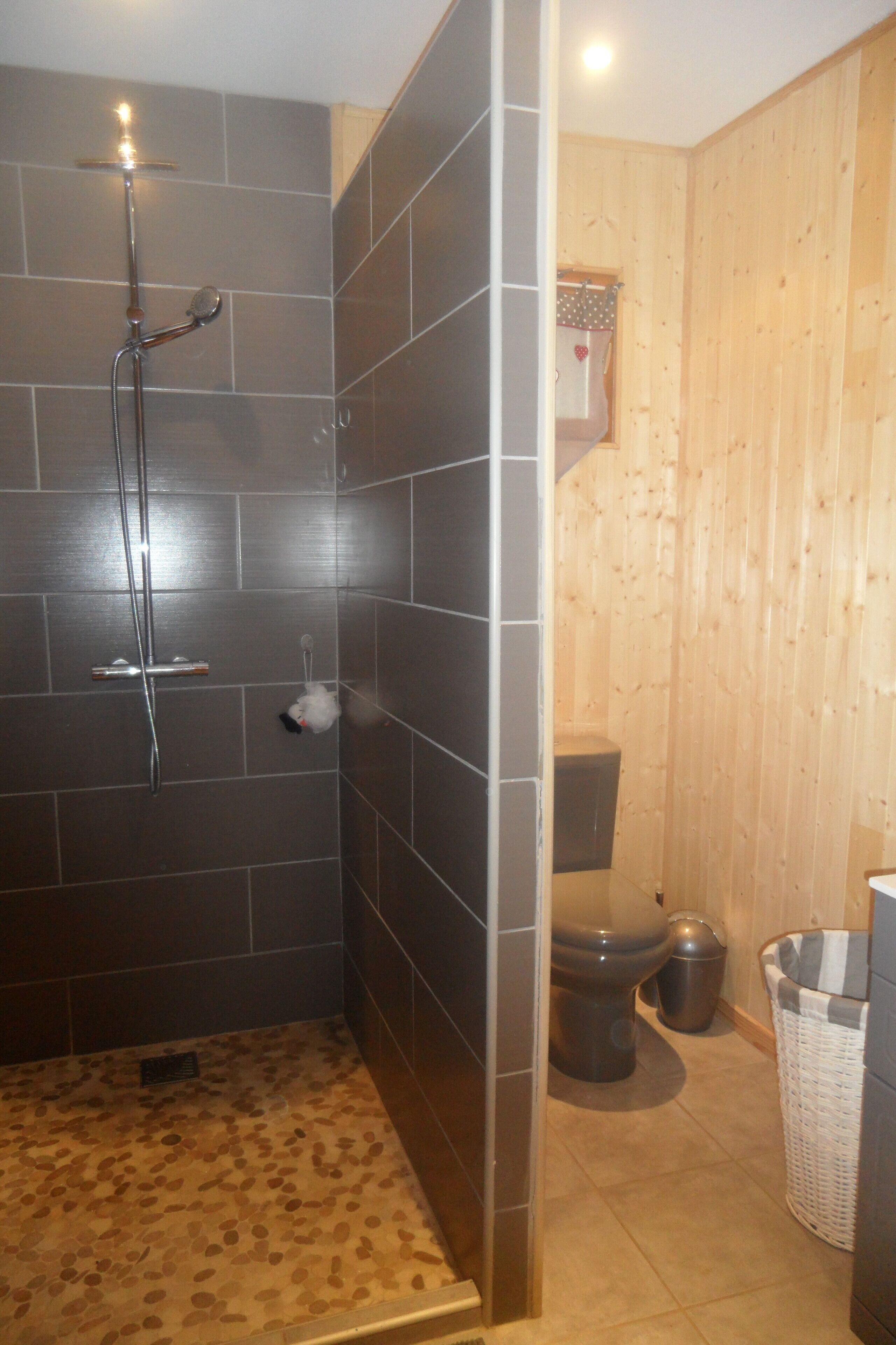 Douche, séchoir à cheveux