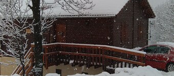 Chalet de montagne piste de ski à proximité et sentiers de randonnées