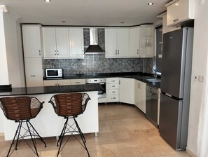 Villa (4 Bedrooms) | Bekvämlighet