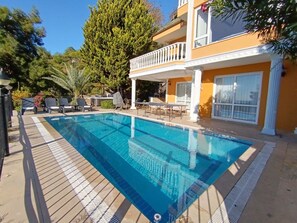 Villa (4 Bedrooms) | Property amenity