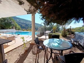 Villa (4 Bedrooms) | Property amenity