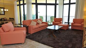 Condo, 4 Bedrooms | Living area