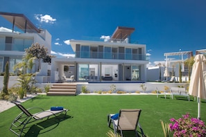 Villa, 4 chambres, piscine privĂ©e, vue jardin | Enceinte de lâhĂ©bergement