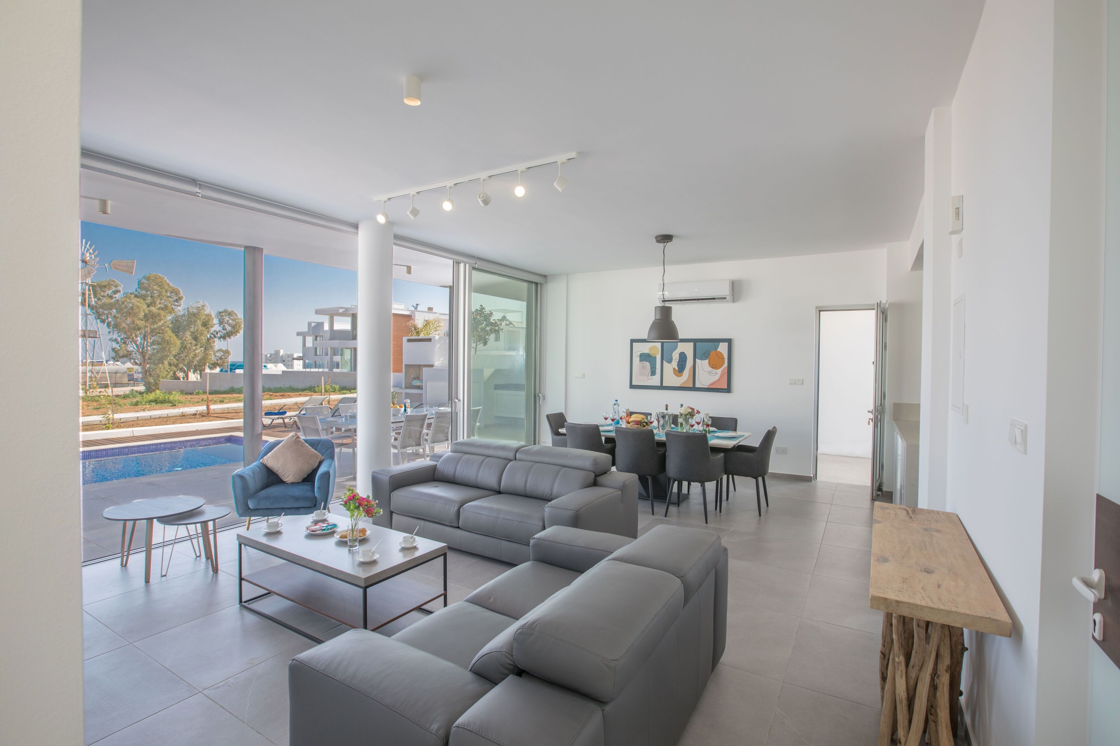 Villa, 4 Bedrooms, Private Pool, Garden View | Interior