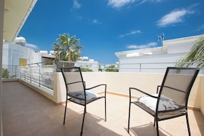 Villa, 3 Bedrooms, Private Pool, Garden View | Terrace/patio