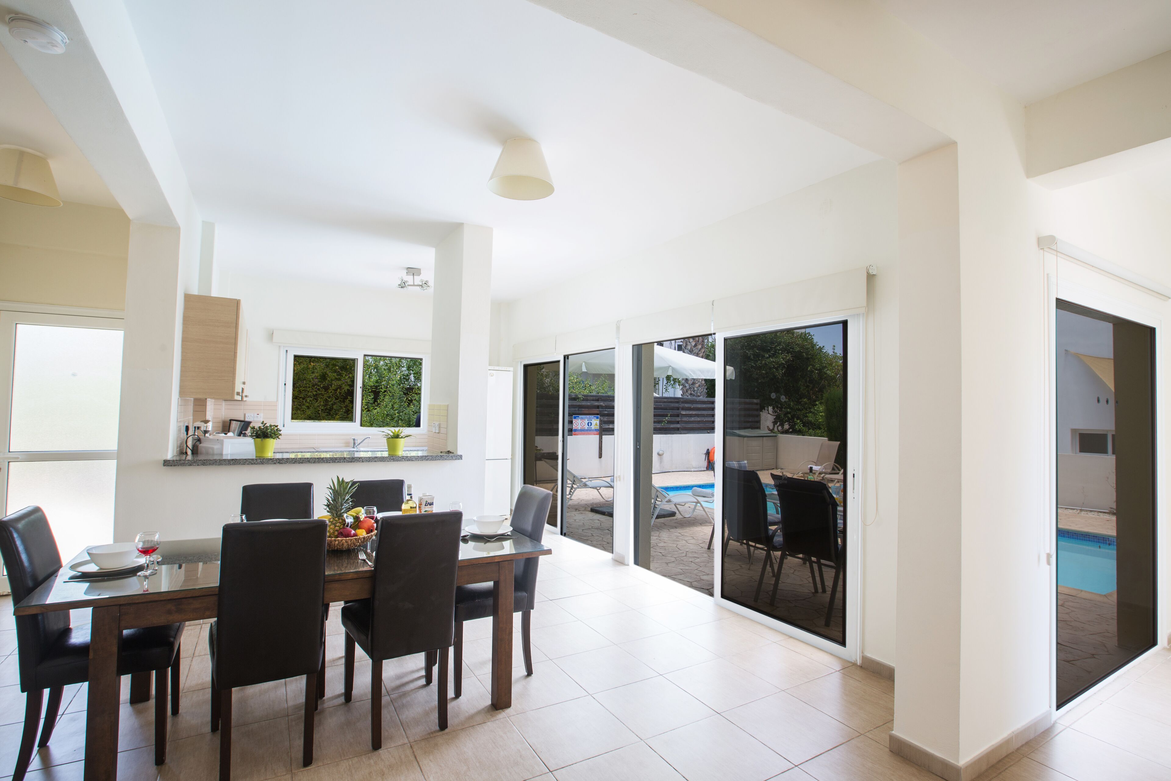 Villa, 3 Bedrooms, Private Pool, Garden View | Dining