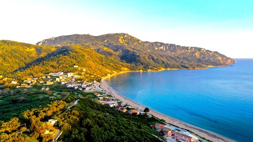 Holiday Apartment Skaros in Honey Valley, Agios Georgios North, Pagon