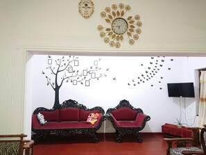 Living room - More Attractive Wonderful 1950 Mid-century Home With Another Newly Built House (Unawatuna)