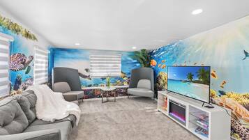 House, 2 Bedrooms, Accessible, Smoking | Room amenity