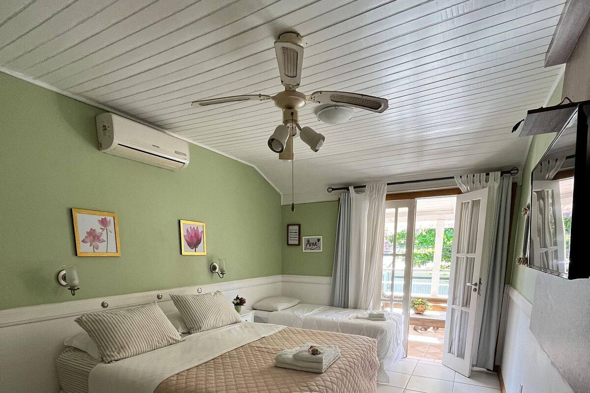Luxury Suite | 1 bedroom, individually decorated, individually furnished, free WiFi