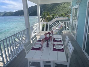 Outdoor dining - Spectacularly situated Beach Front  High Tide@ The Tides  at Little Apple Bay. (Little Apple Bay)