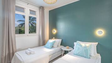 2 bedrooms, iron/ironing board, free WiFi, bed sheets