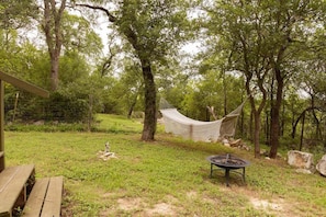Property grounds - The Lookout - A Hill Country Cottage (San Marcos)