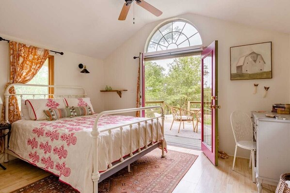 1 多间卧室、办公桌、熨斗/熨衣板、免费 WiFi