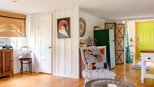 Interior - The Lookout - A Hill Country Cottage (San Marcos)