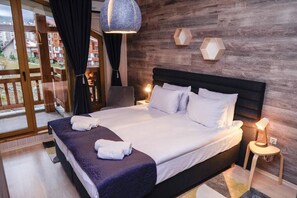 Senior apartment | Soundproofing, travel crib, free WiFi, bed sheets - BOUTIQUE Hotel Entry E (Bansko)