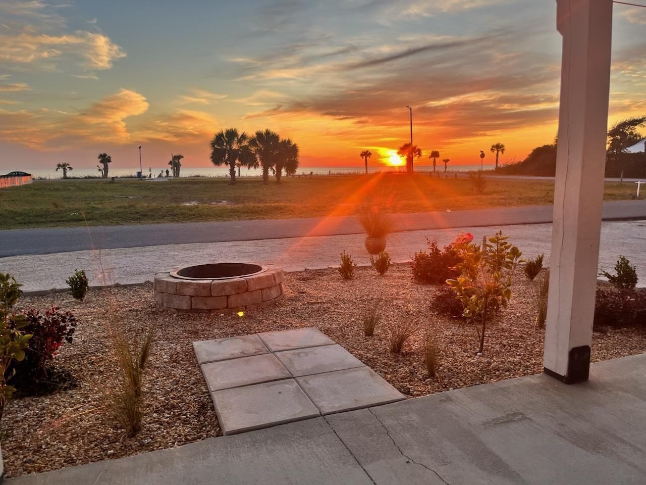 House, Multiple Beds (Sunny Beach Retreat B) | Property grounds