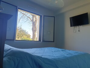 3 chambres, bureau, fer et planche à repasser, Wi-Fi