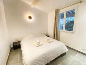 3 habitaciones, tabla de planchar con plancha y wifi gratis 