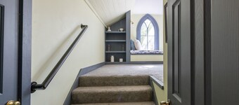 The Great Hall-Condo-Ensuite