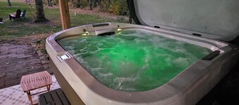 Lakeside Sand Beach House on 3 Acres of fun Near Nisswa and Cross Lake. 