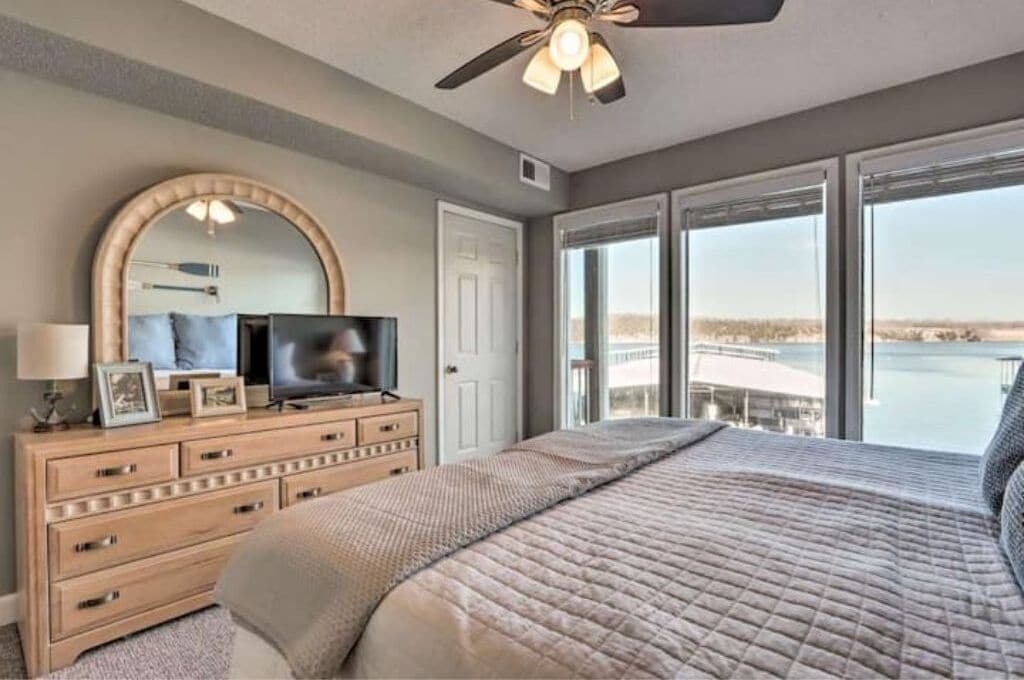 3 bedrooms, free WiFi, bed sheets