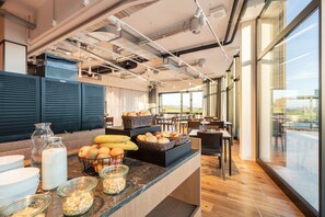 Dagelijks ontbijtbuffet inbegrepen