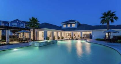 Comfy Boho Suite- 15min from IAH-SEASON DISCOUNT