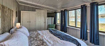 Riverfront Dixon, Illinois, Vacation Rental!