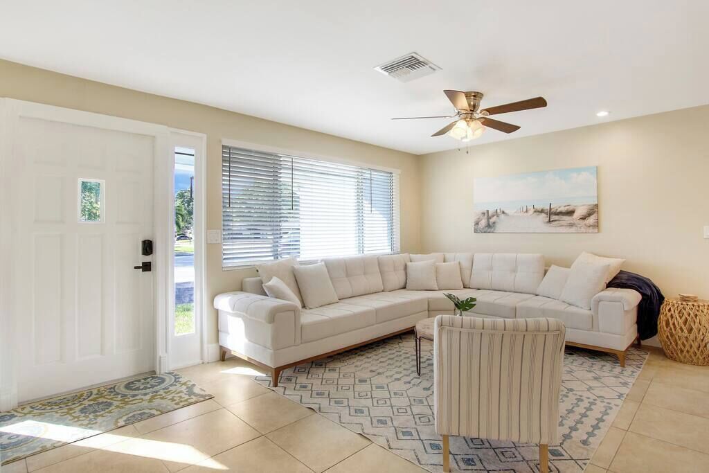 3 Bed, 2 Bath - North Palm Beach! - North Palm Beach, FL