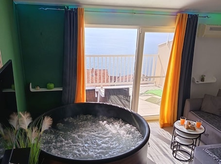 内装. Apartment Sutalo - One Bedroom Apartment with Terrace and Sea View