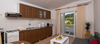 Marina's Apartments - One Bedroom Apartment with Terrace