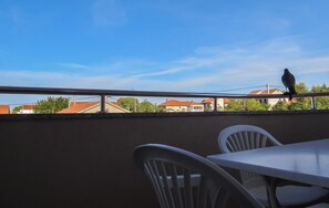 Outdoor dining - Klara's one bedroom apartment with balcony- purple (Bibinje)