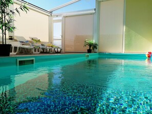 Piscine couverte, piscine chauffée