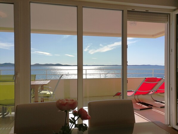 Interior - Apartments Ema - Deluxe Two-Bedroom Apartment with Balcony and Sea View (A4) (Zadar)