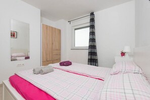 1 habitación, internet y ropa de cama 