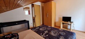 1 habitación, internet y ropa de cama 