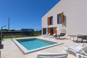 Udendørs pool