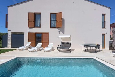 Brand New Modern apartment for 6+2 guests with shared pool