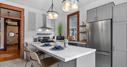 Luxury Historic Home - Stellar Location