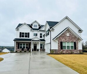 Exterior - Luxurious Farmhouse in Evans 15 mins from Masters only 7 miles (Evans)