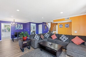 Imagen sin descripción, 3 de 54, botón