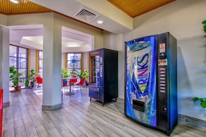 Vending machine - Studio 6 Extended Stay - Birmingham, AL - Medical Center (Birmingham)