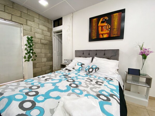 1 dormitorio y ropa de cama